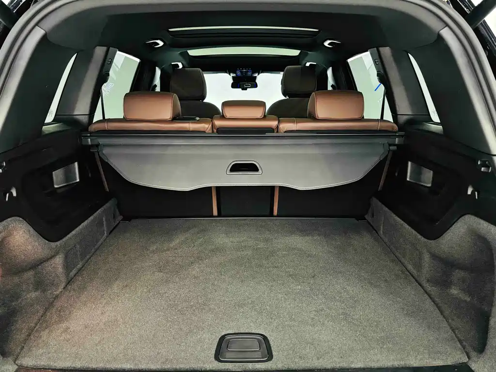 Mercedes-Benz GLB — миниатюра 8