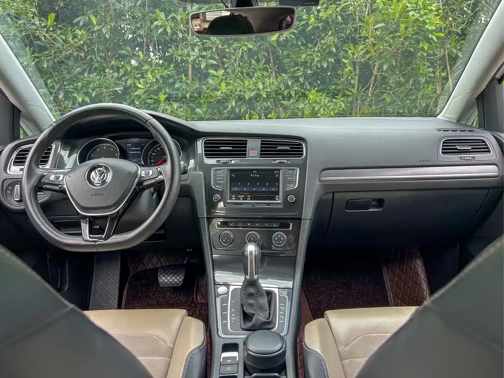 Volkswagen Golf — миниатюра 13