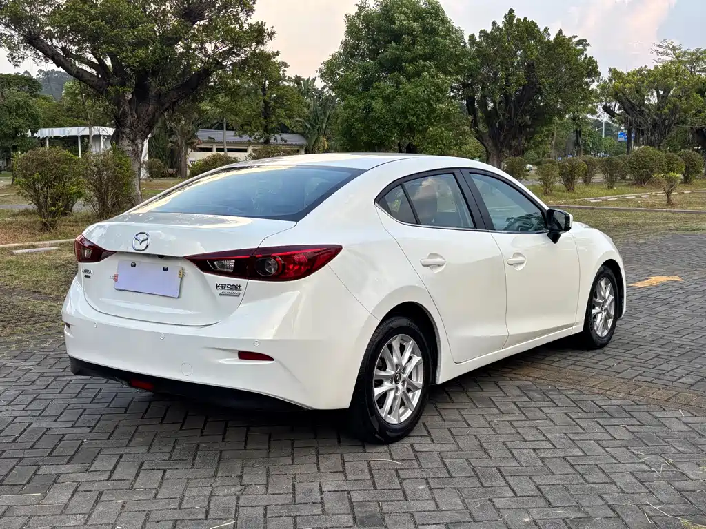 Mazda 3 Axela — миниатюра 5