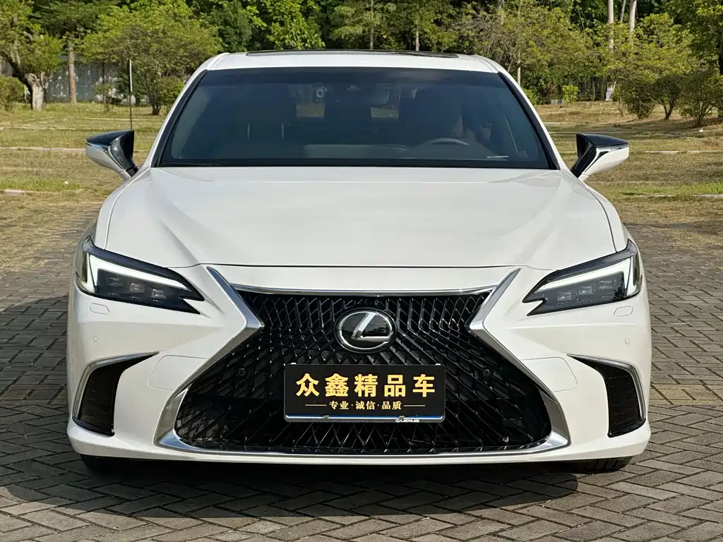 Lexus ES — миниатюра 2