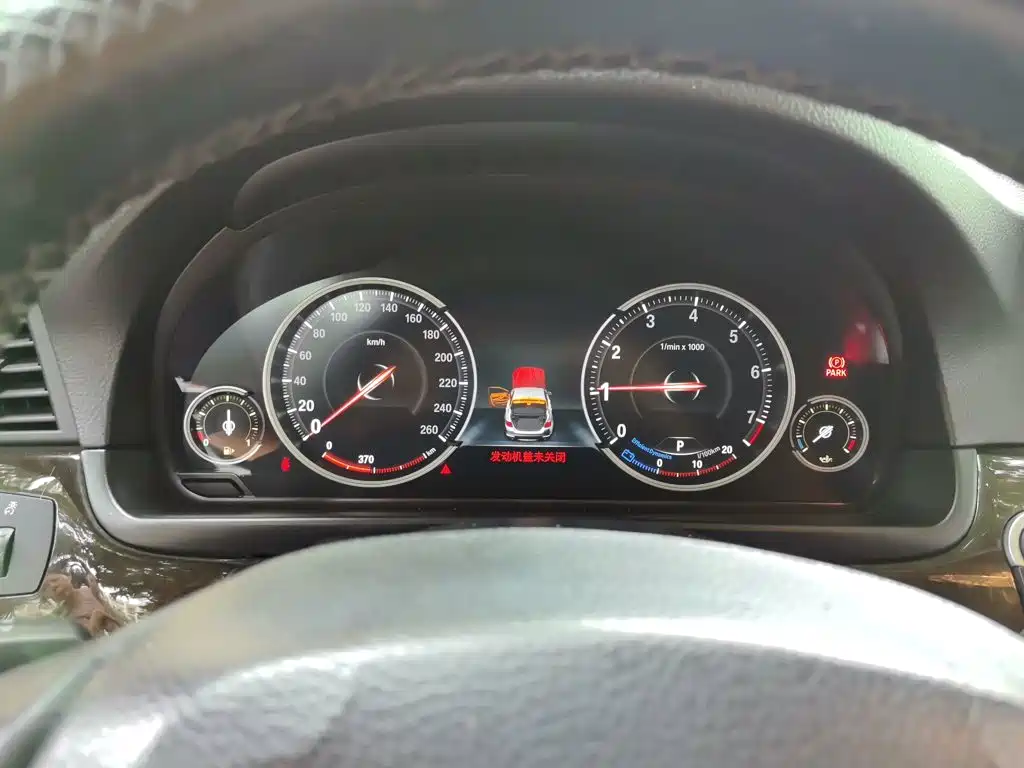 BMW 5 Series — миниатюра 7