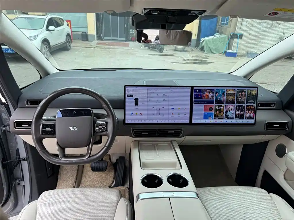 Li Auto MEGA 2024 Ultra