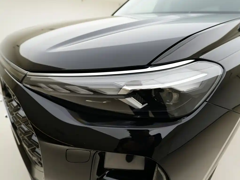 Audi Q6 — миниатюра 10