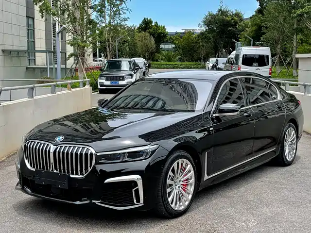 BMW  7 SERIES 2017