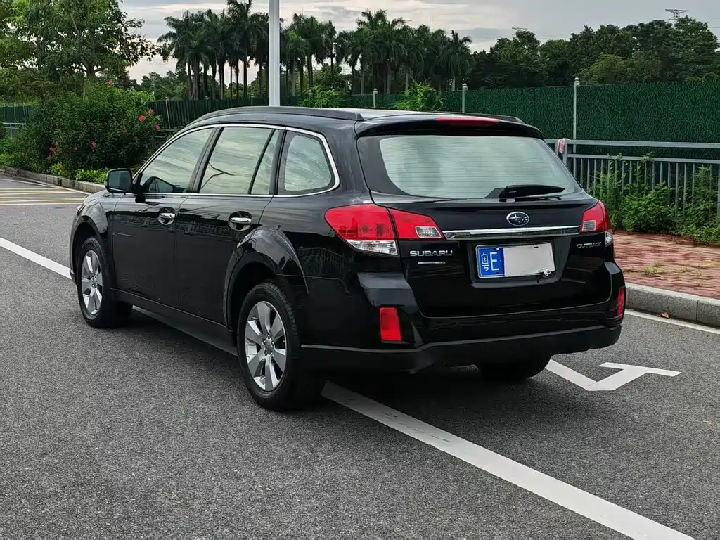 Subaru Outback 2010 3.6R Luxury