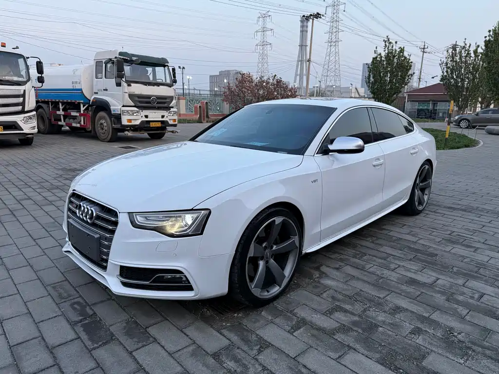 Audi S5 2015