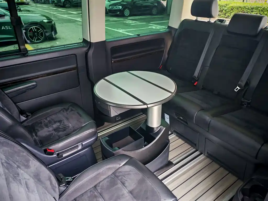 Volkswagen Multivan — миниатюра 13