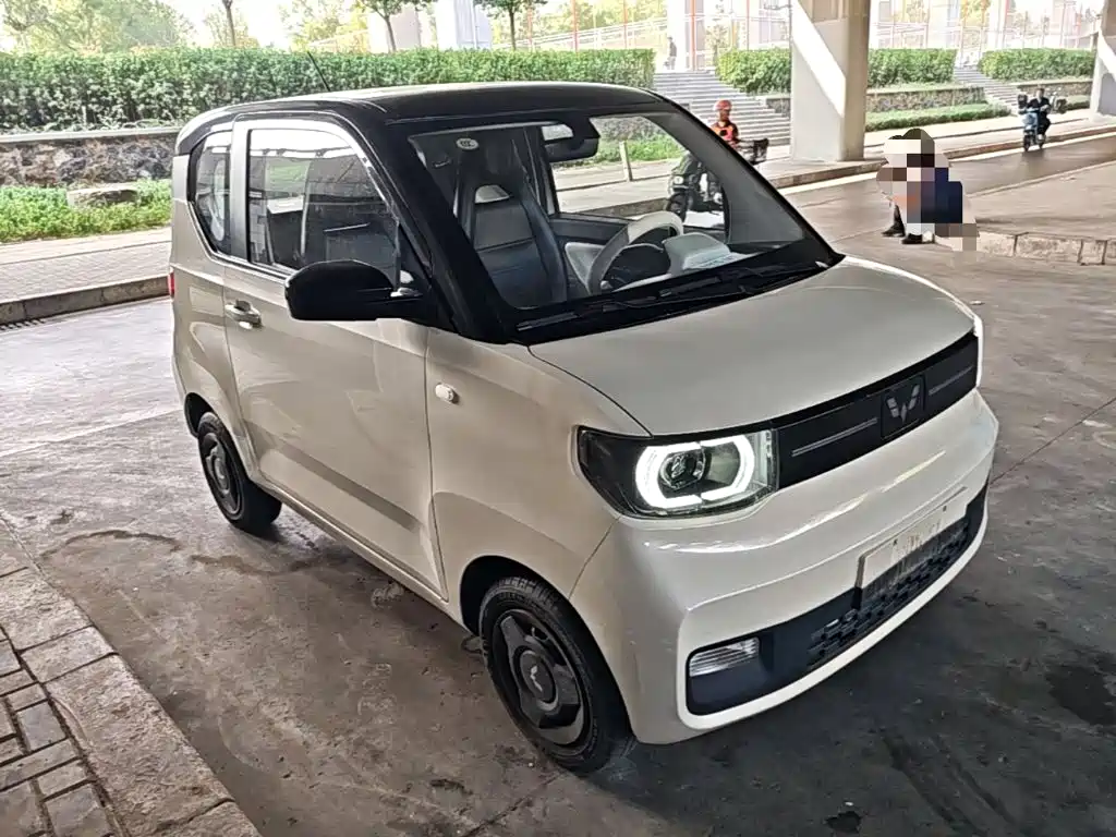 Wuling MINIEV — миниатюра 4