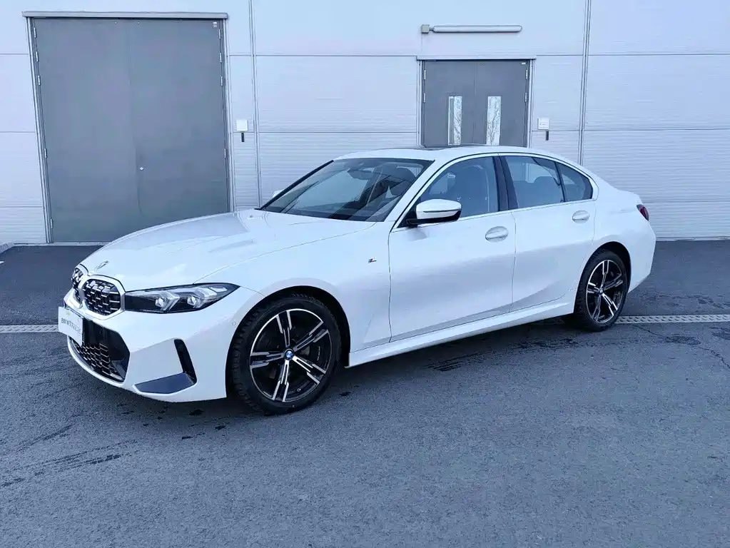 BMW 3 Series 2025