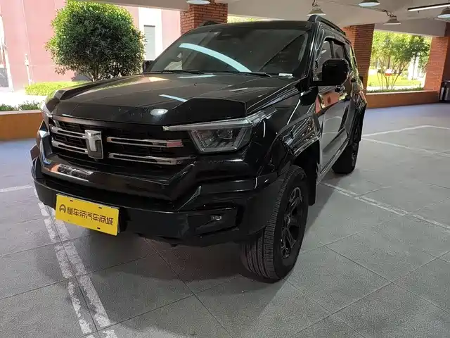 Tank 400 PHEV