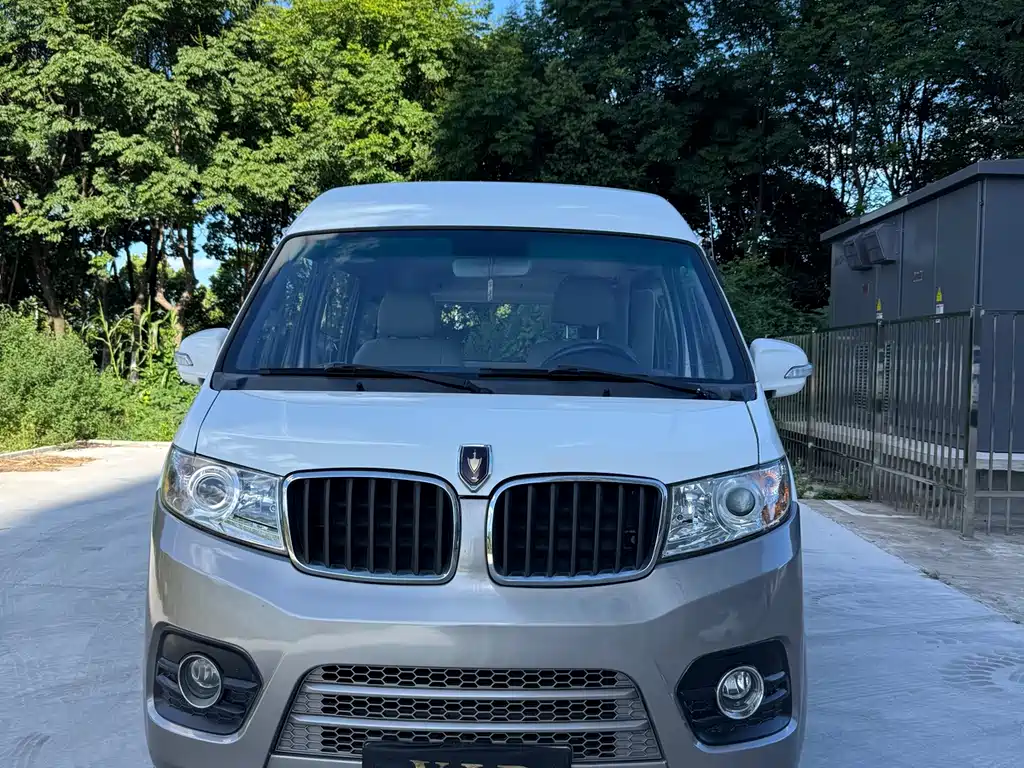Jinbei Hiace X30L — миниатюра 2