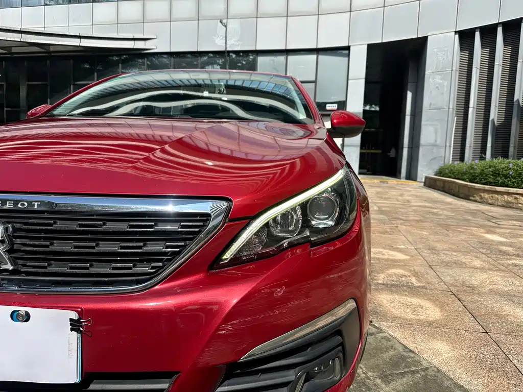 Peugeot 308 — миниатюра 4