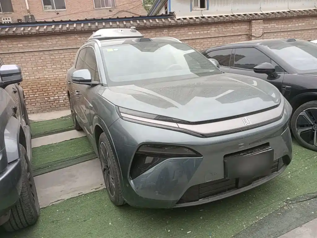 BYD Tang L L 2025 DM 175KM