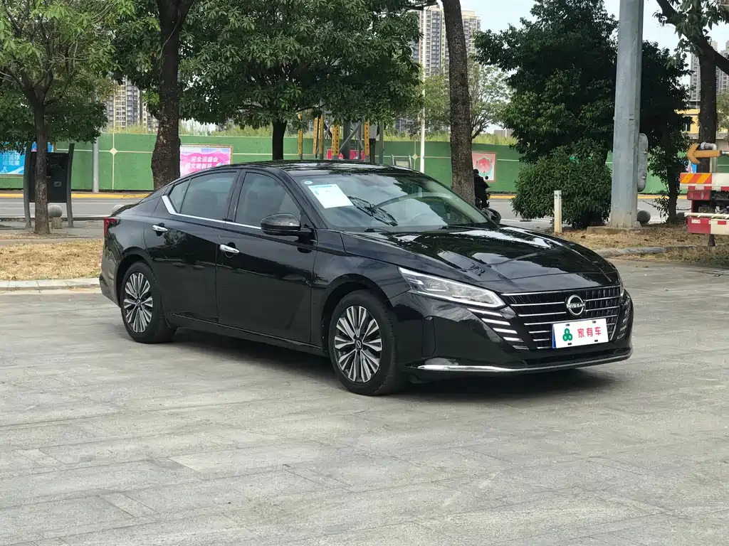 NISSAN TEANA