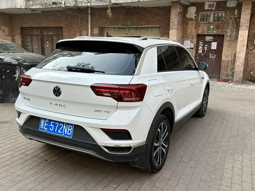 VOLKSWAGEN T ROC EXPLORING SONGS