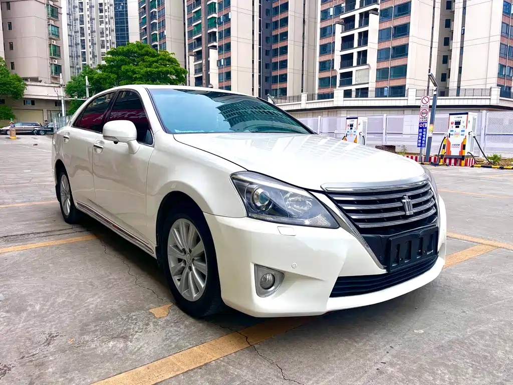 Toyota Crown 2012 2.5L Royal