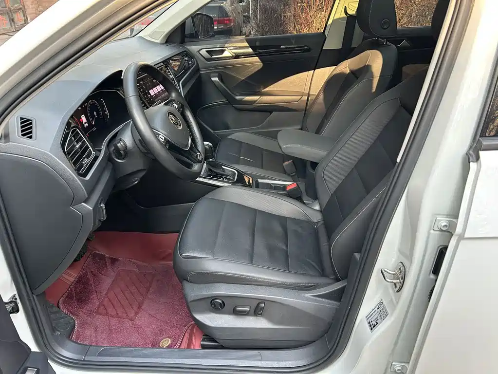 VOLKSWAGEN T ROC EXPLORING SONGS