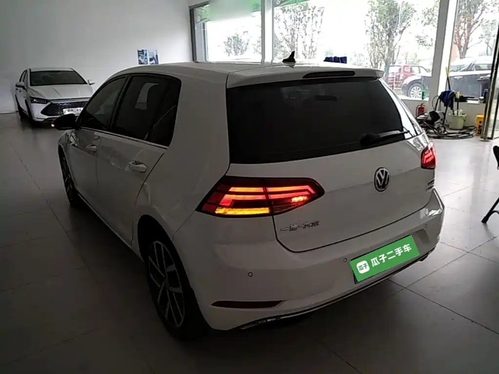 Volkswagen Golf — миниатюра 5