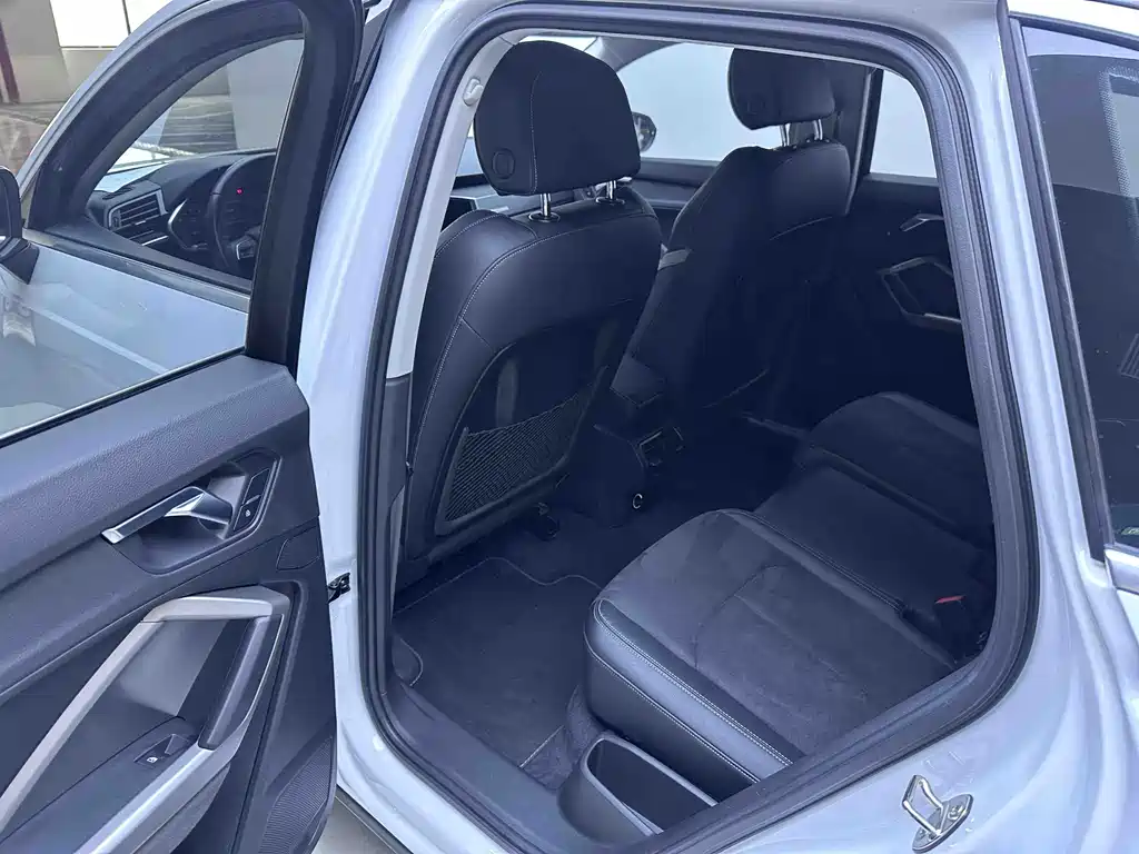 Audi Q3 — миниатюра 9