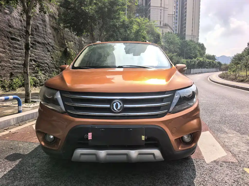 Dongfeng X5 2015 1.6L MT Premium