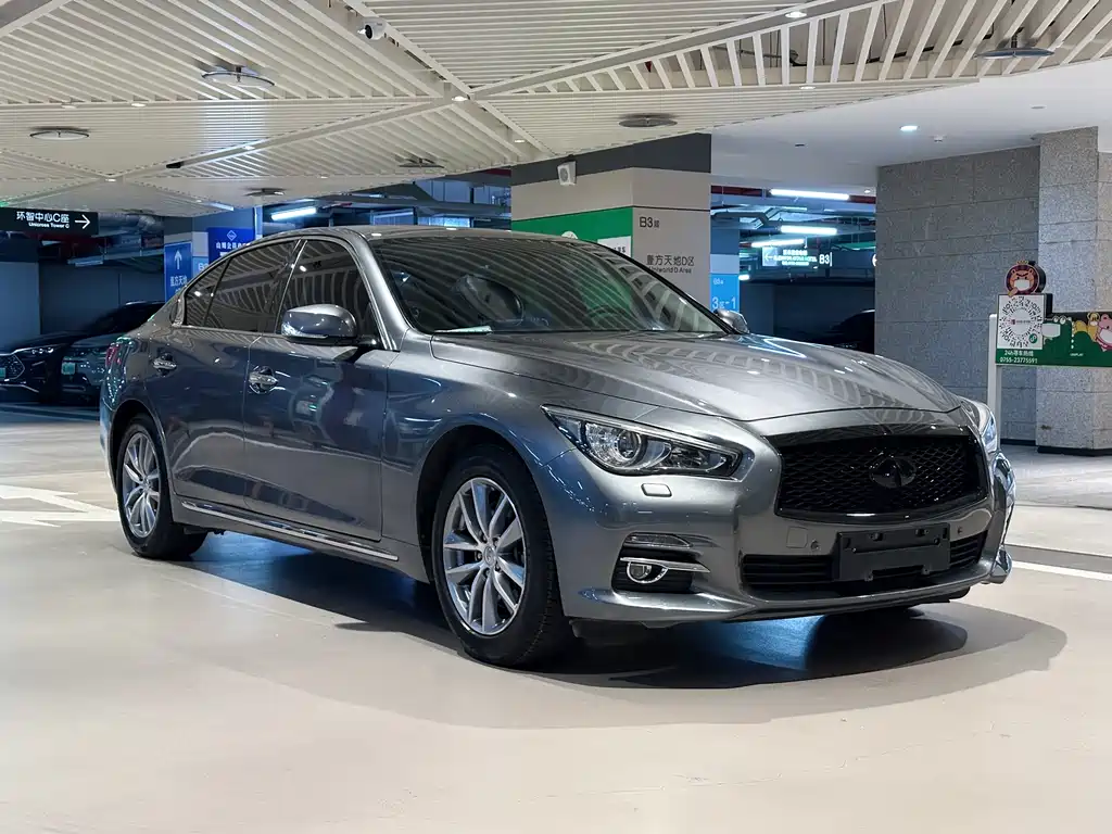INFINITI Q50L