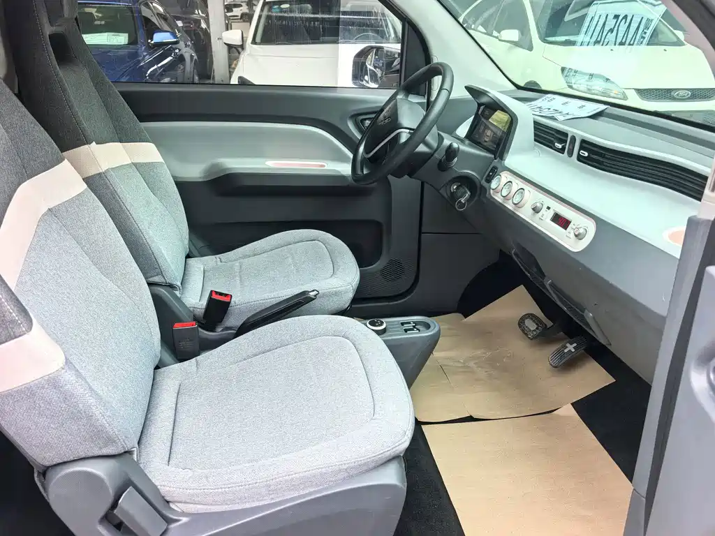 Wuling MINIEV — миниатюра 8
