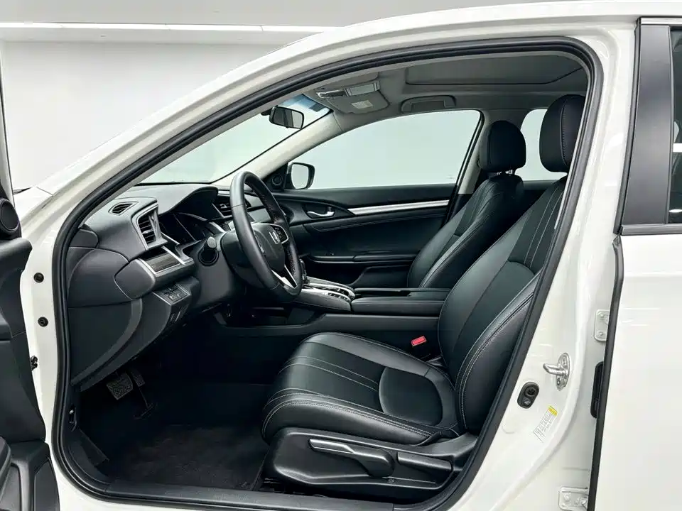 Honda Civic — миниатюра 5