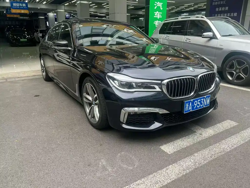 BMW 7 Series — миниатюра 3