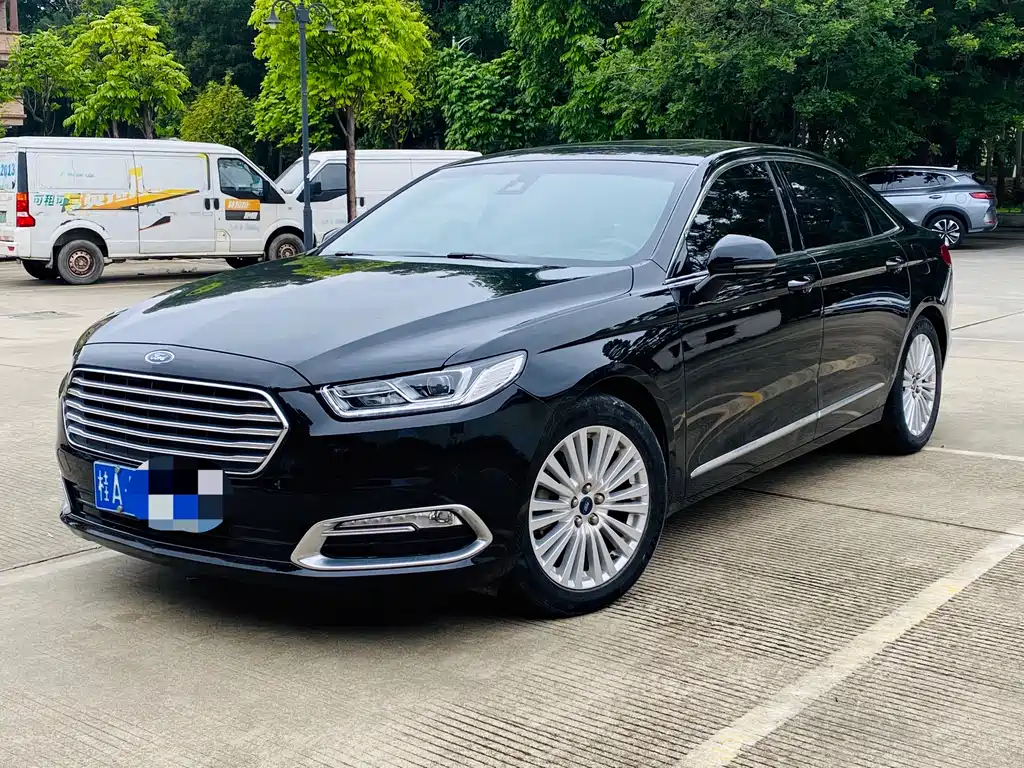 Ford Taurus 2019