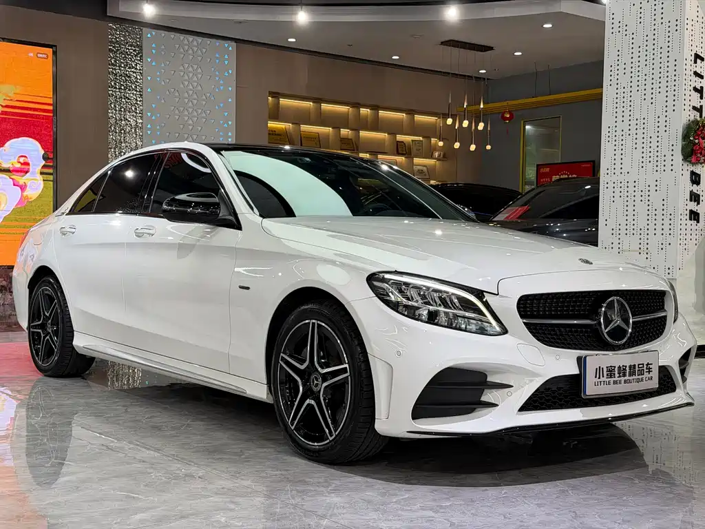 Mercedes-Benz C-Class — миниатюра 3