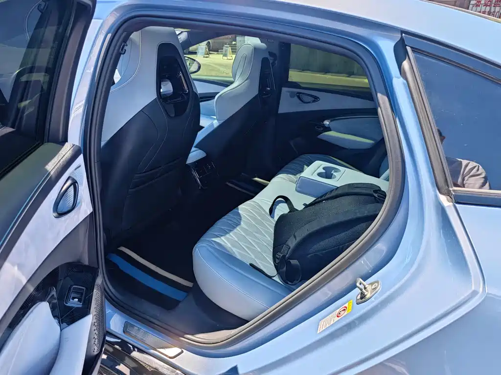BYD Seal — миниатюра 5