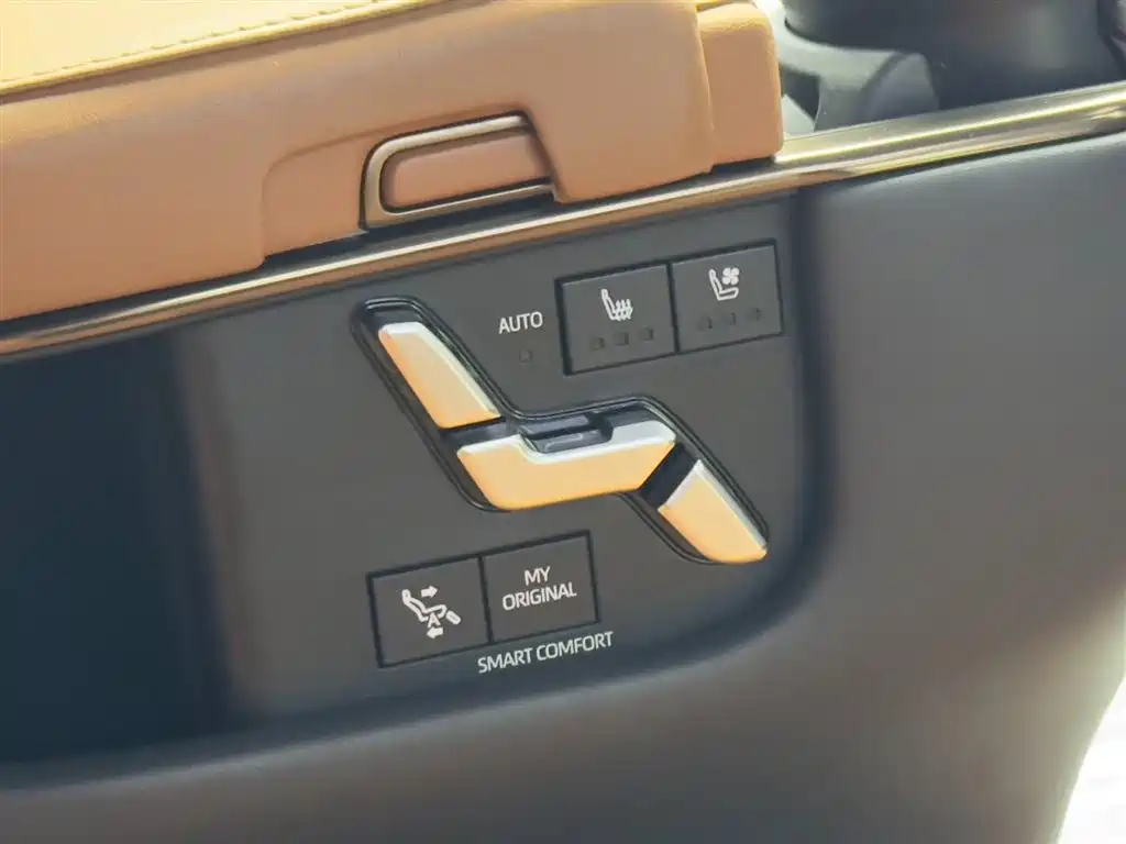 Toyota Alphard — фотографии объявления, Фото 13