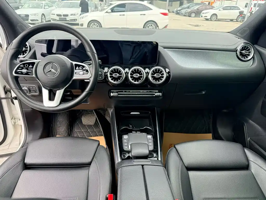 Mercedes-Benz GLA — миниатюра 2