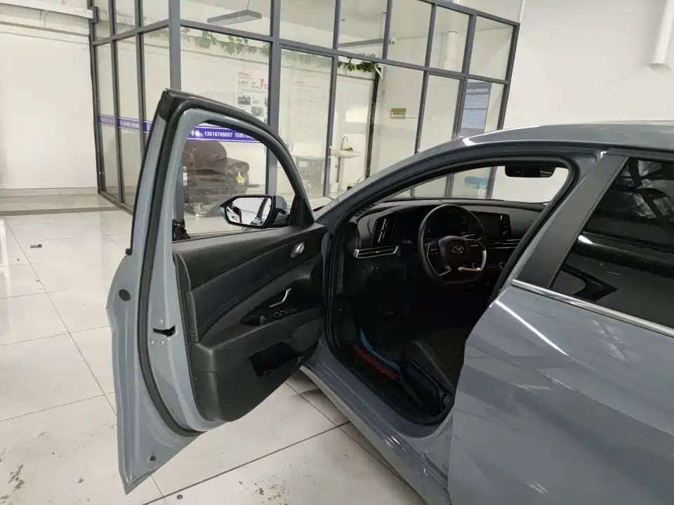Hyundai Elantra — миниатюра 5