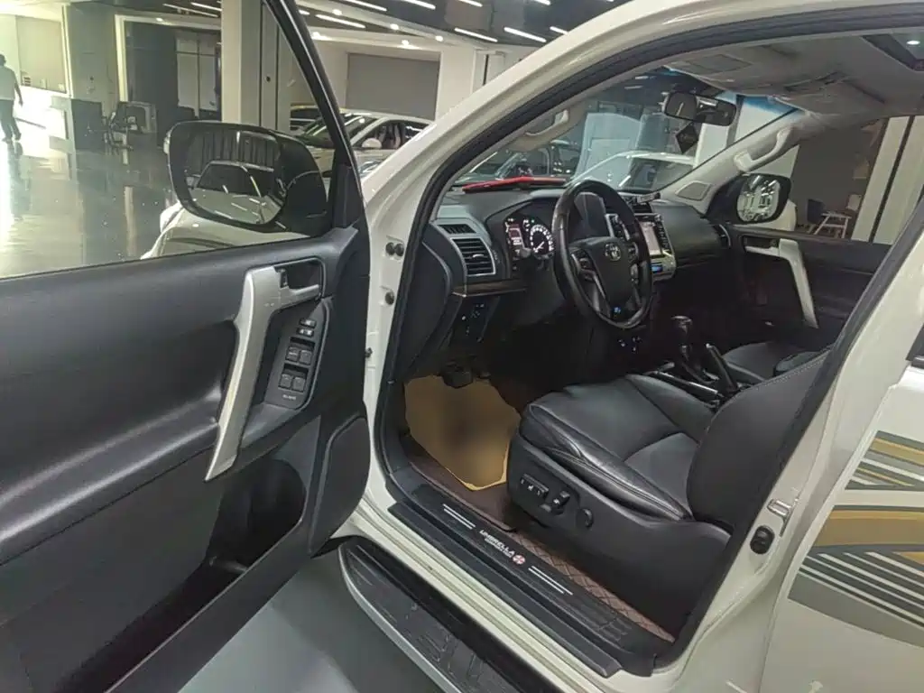 Toyota Prado — миниатюра 16