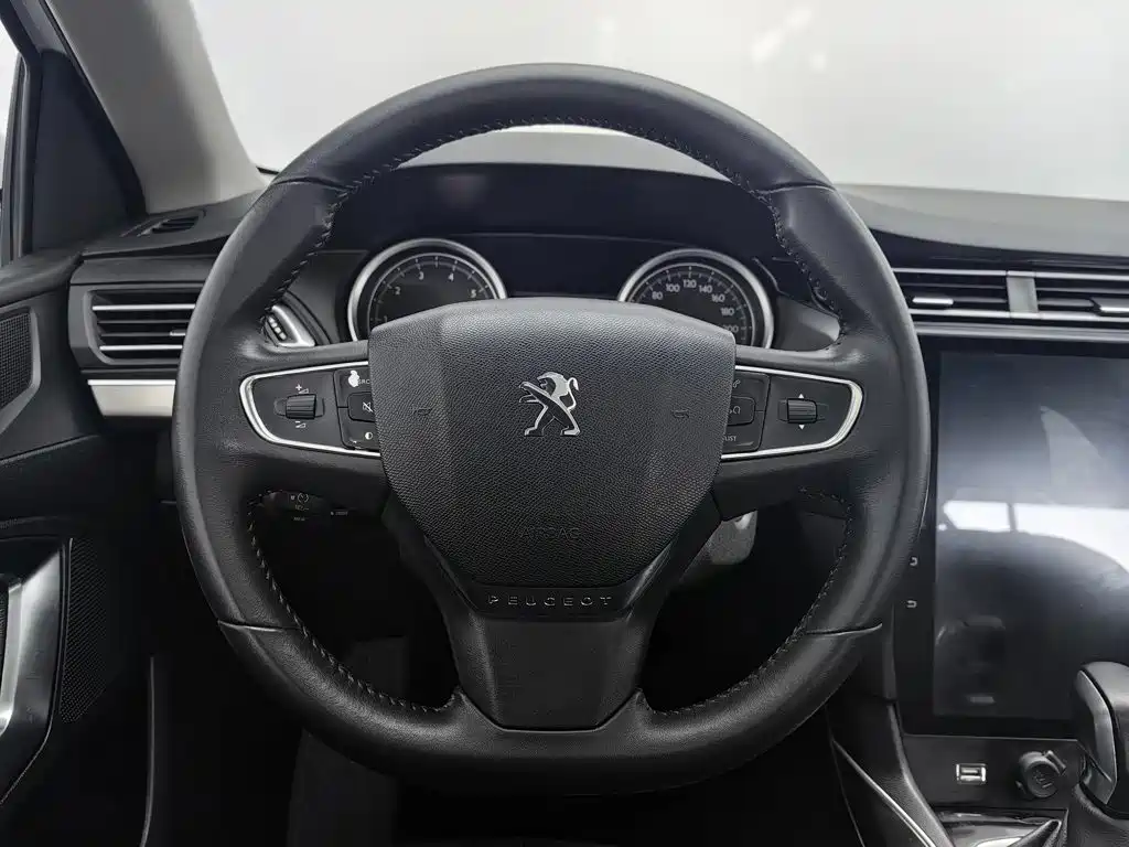 Peugeot 408 — миниатюра 11