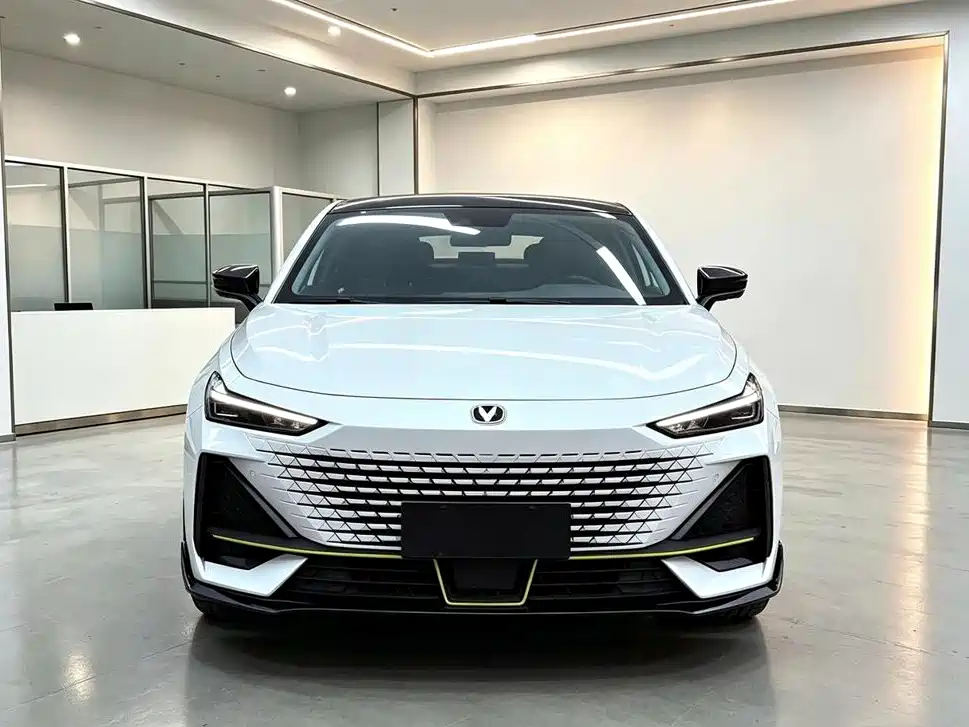 Changan UNI-V — миниатюра 2