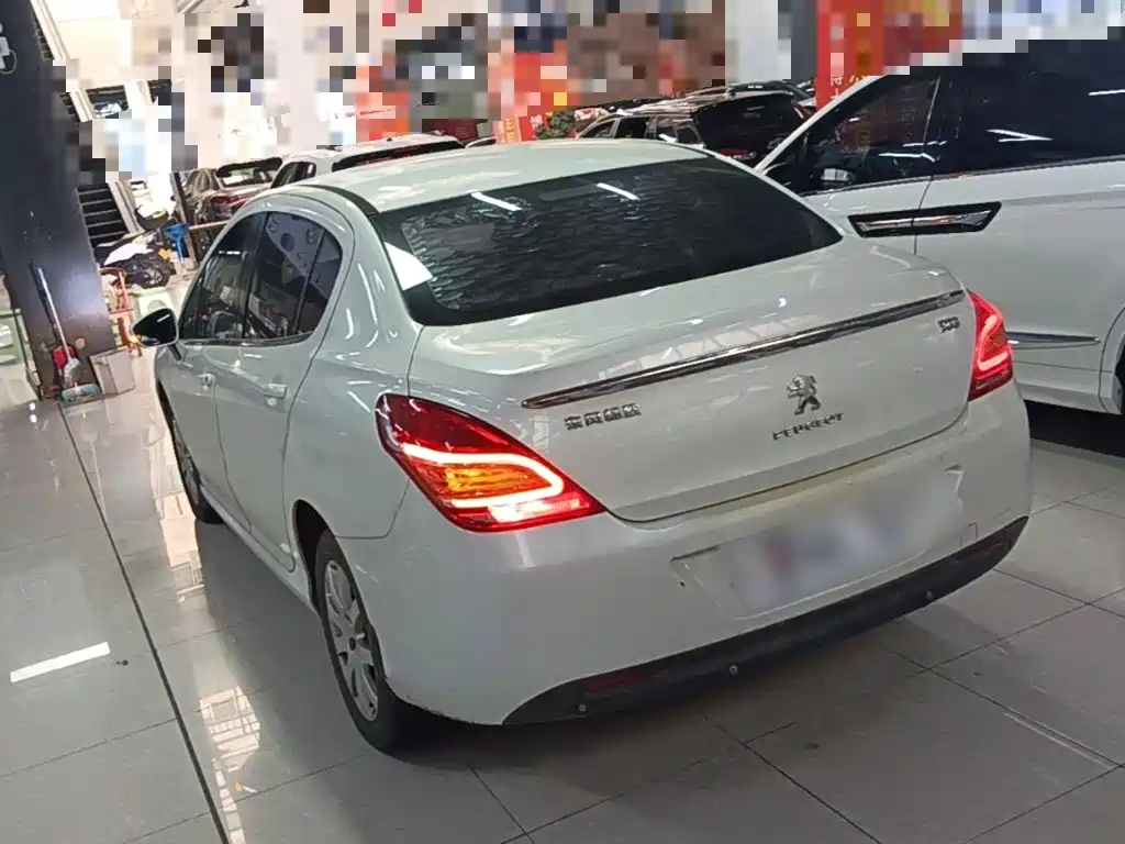 Peugeot 308 — миниатюра 5