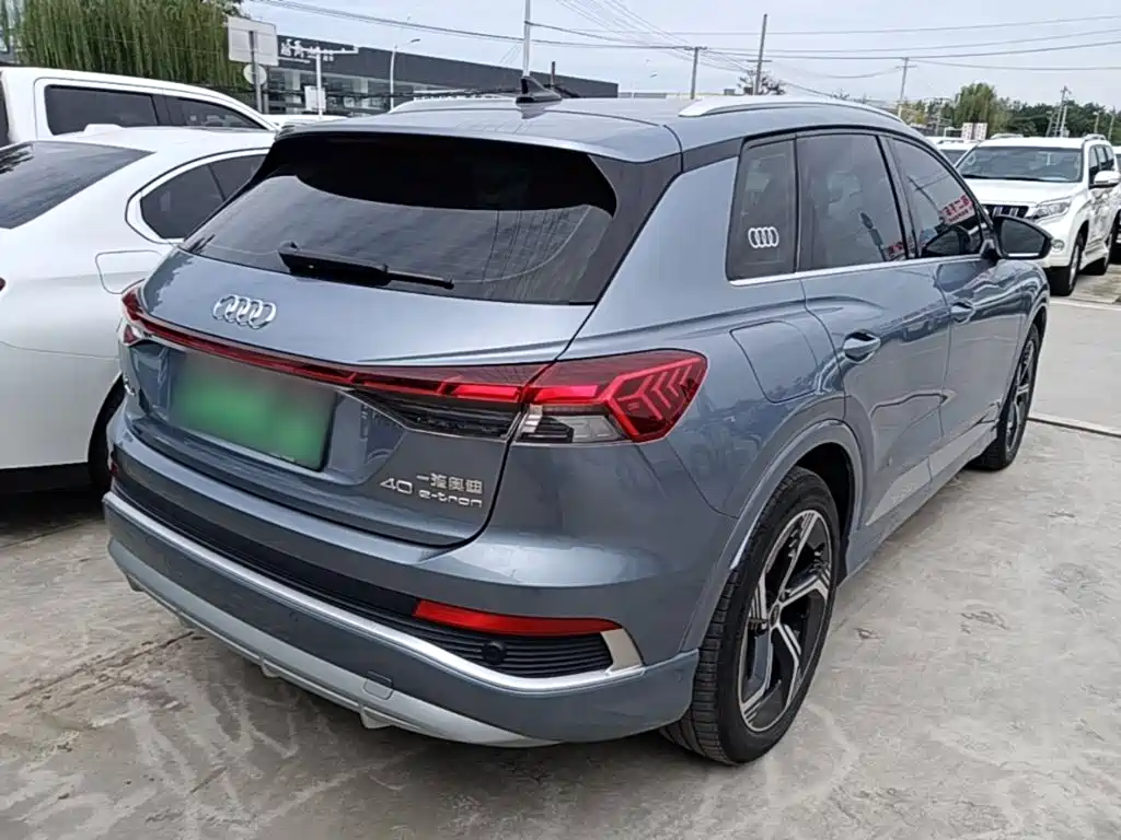 Audi Q4 e-tron — миниатюра 7
