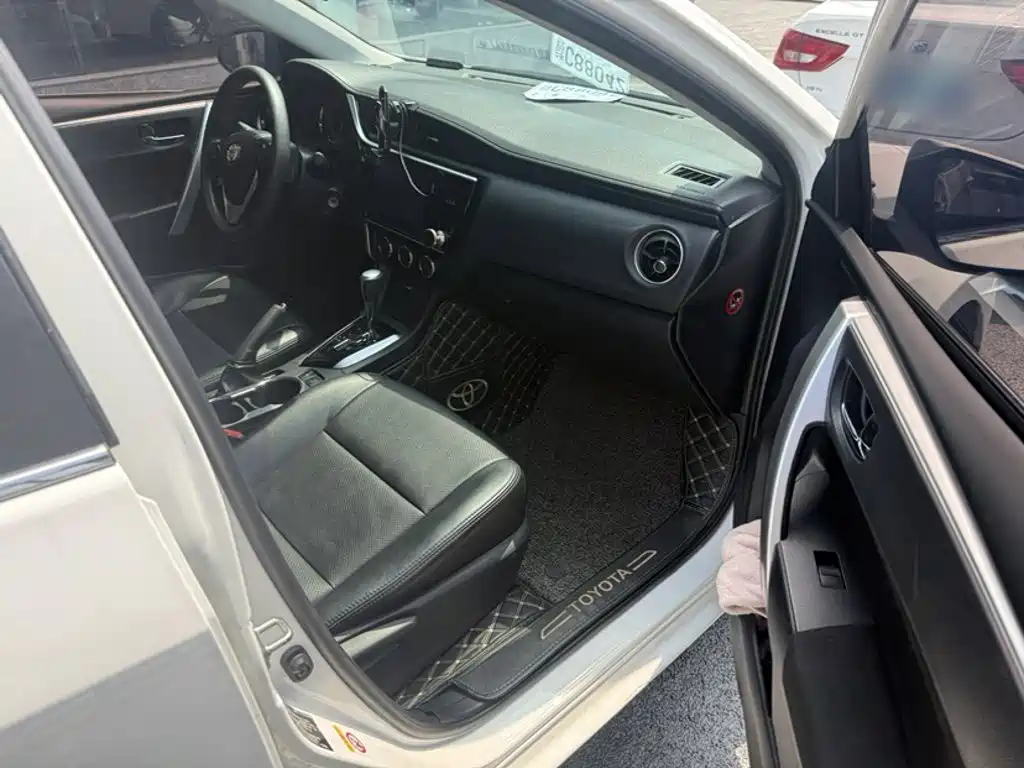 Toyota Corolla — миниатюра 4