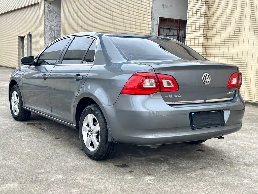 Volkswagen Bora — миниатюра 7