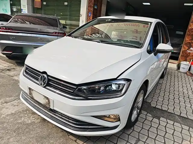 Volkswagen Golf Touran