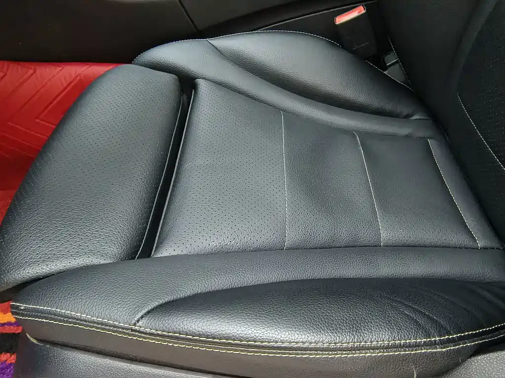 Mercedes-Benz C-Class — миниатюра 22