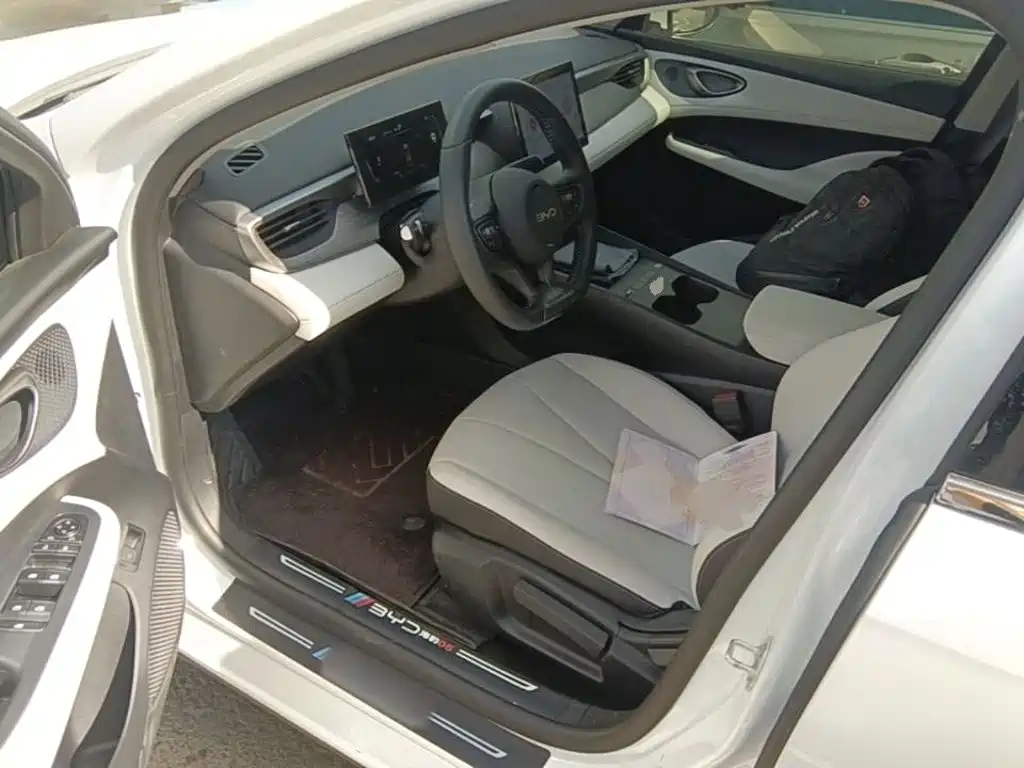 BYD Seal 05 DM-i — миниатюра 21
