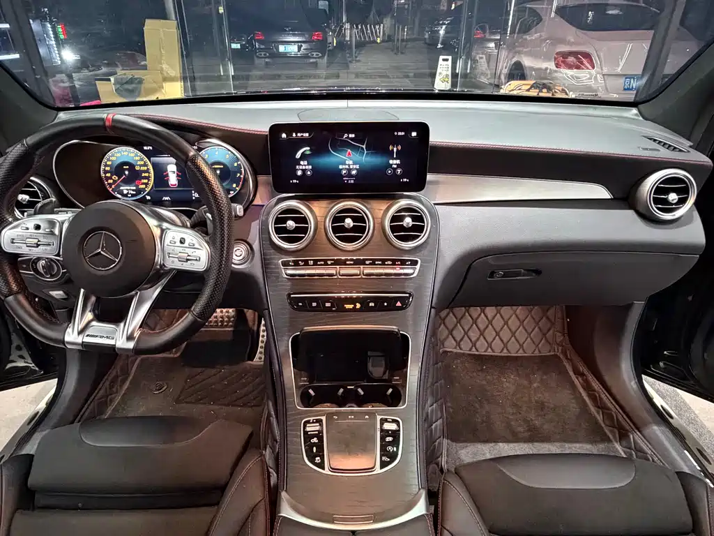 MERCEDES-BENZ GLC AMG