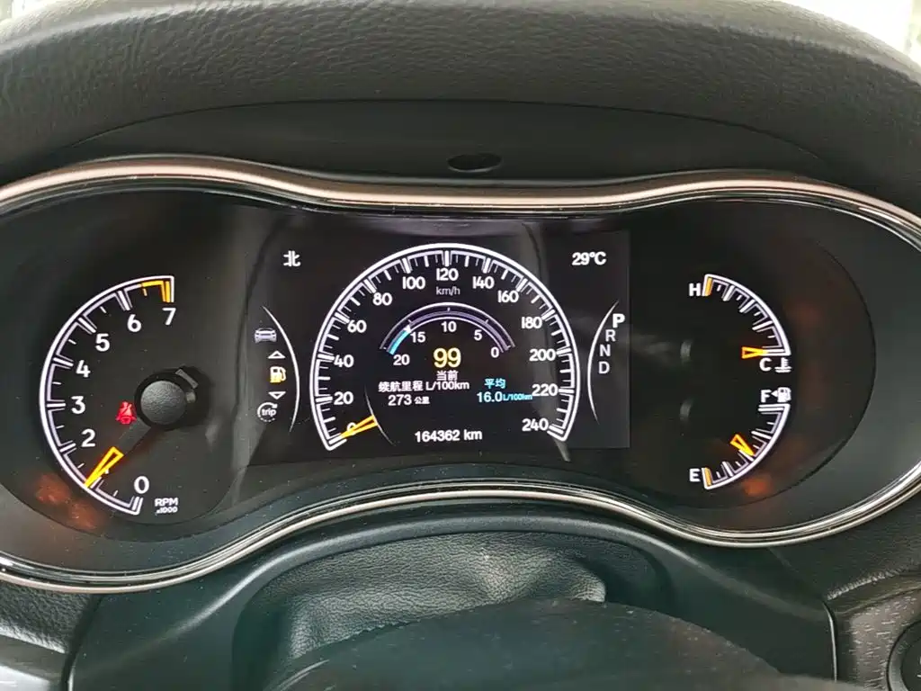 Jeep Grand Cherokee (Import) — миниатюра 16