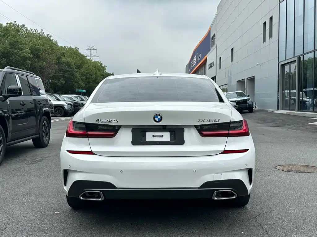 BMW 3 Series — миниатюра 20