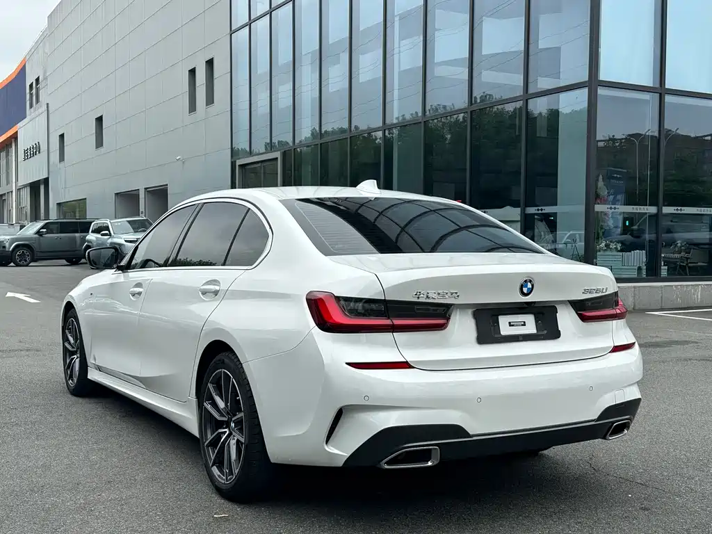 BMW 3 Series — миниатюра 21