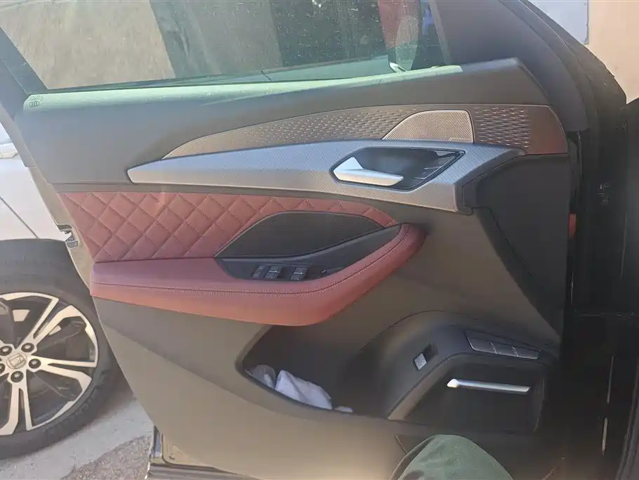 Audi Q6 2024 45 TFSI quattro 6 мест