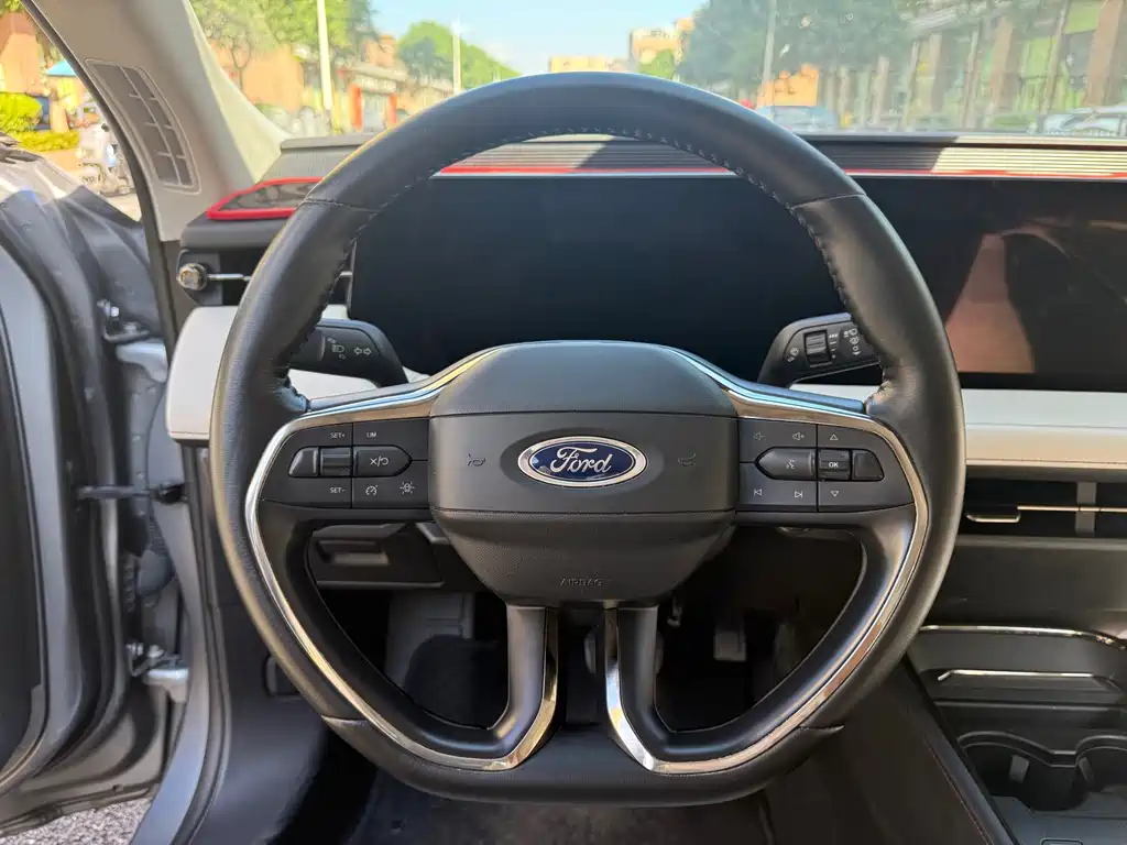 Ford Mondeo — миниатюра 9